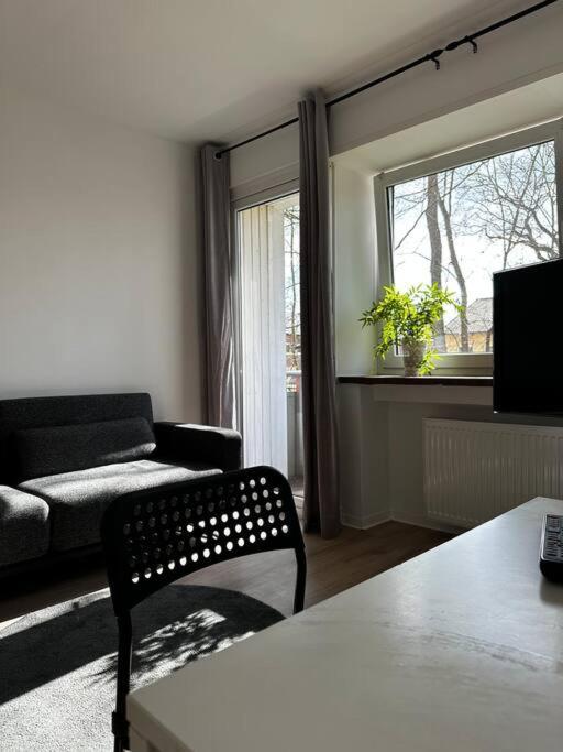Apartment In Ruhiger Lage-Waschmaschine-Balkon Wolfsburg Exterior foto