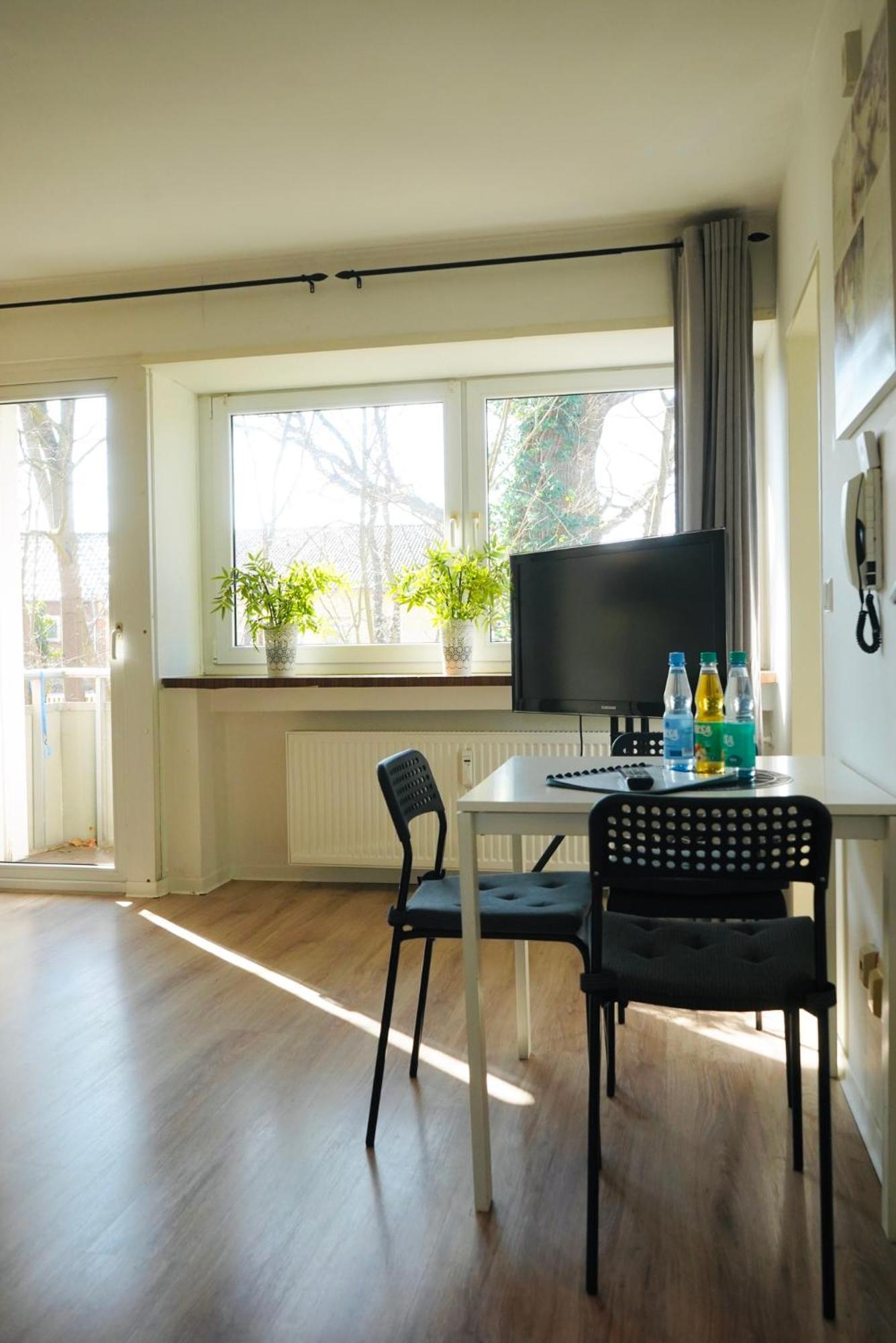 Apartment In Ruhiger Lage-Waschmaschine-Balkon Wolfsburg Exterior foto